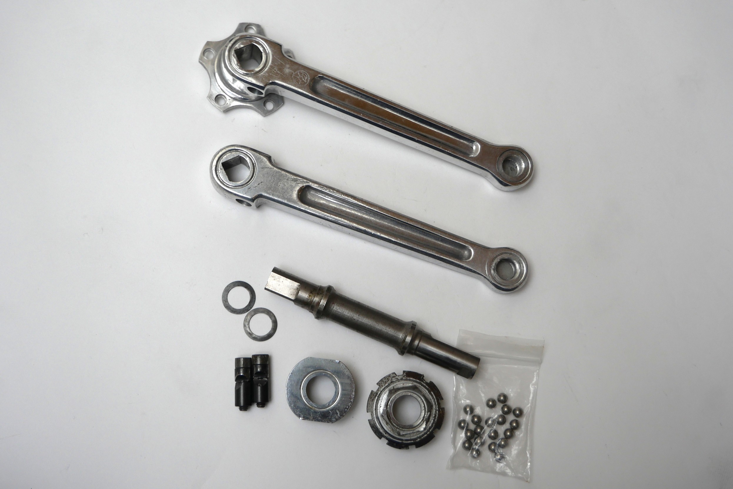 TA　クランク　クリテリウム　170ｍｍ　フレンチ　131BB　中古