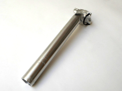 日東　シートピラー　Ｓ65　27.2ｍｍ　新古