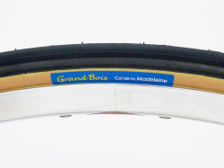 グランボア　コルデマドレーヌ　 700×23C (23-622)