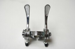 ユーレー　Wレバー　アルビー　環付ボルト　新品