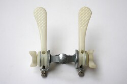 サンプレックス　Wレバー　プレステージ　白デルリン　新品