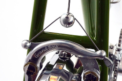 グランボア　ブレーキチドリ