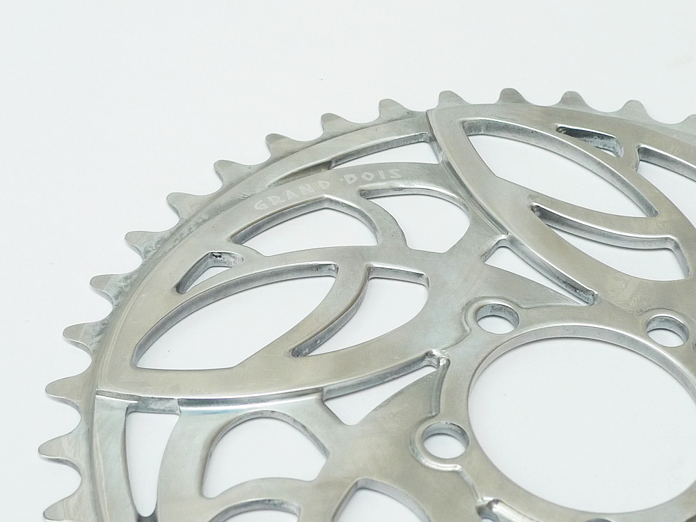 グランボア チェンリング　サンクフィーユ