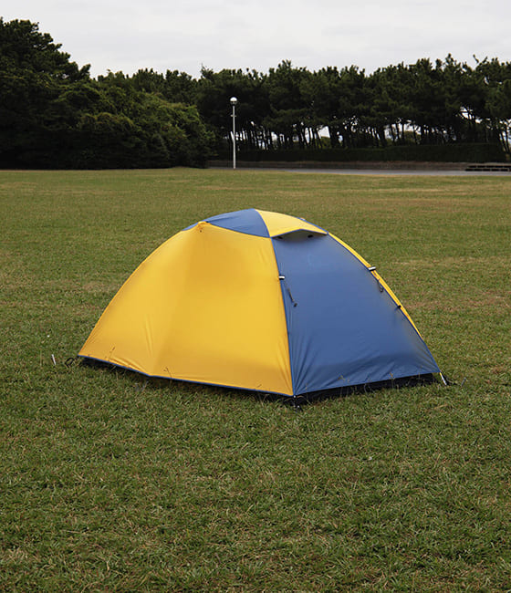 新品SIERRA DESIGNS HALF MOON LIGHT 2P テント SIERRA DESIGNS (シエラデザインズ) HALF MOON LIGHT 2P 2人用 テント