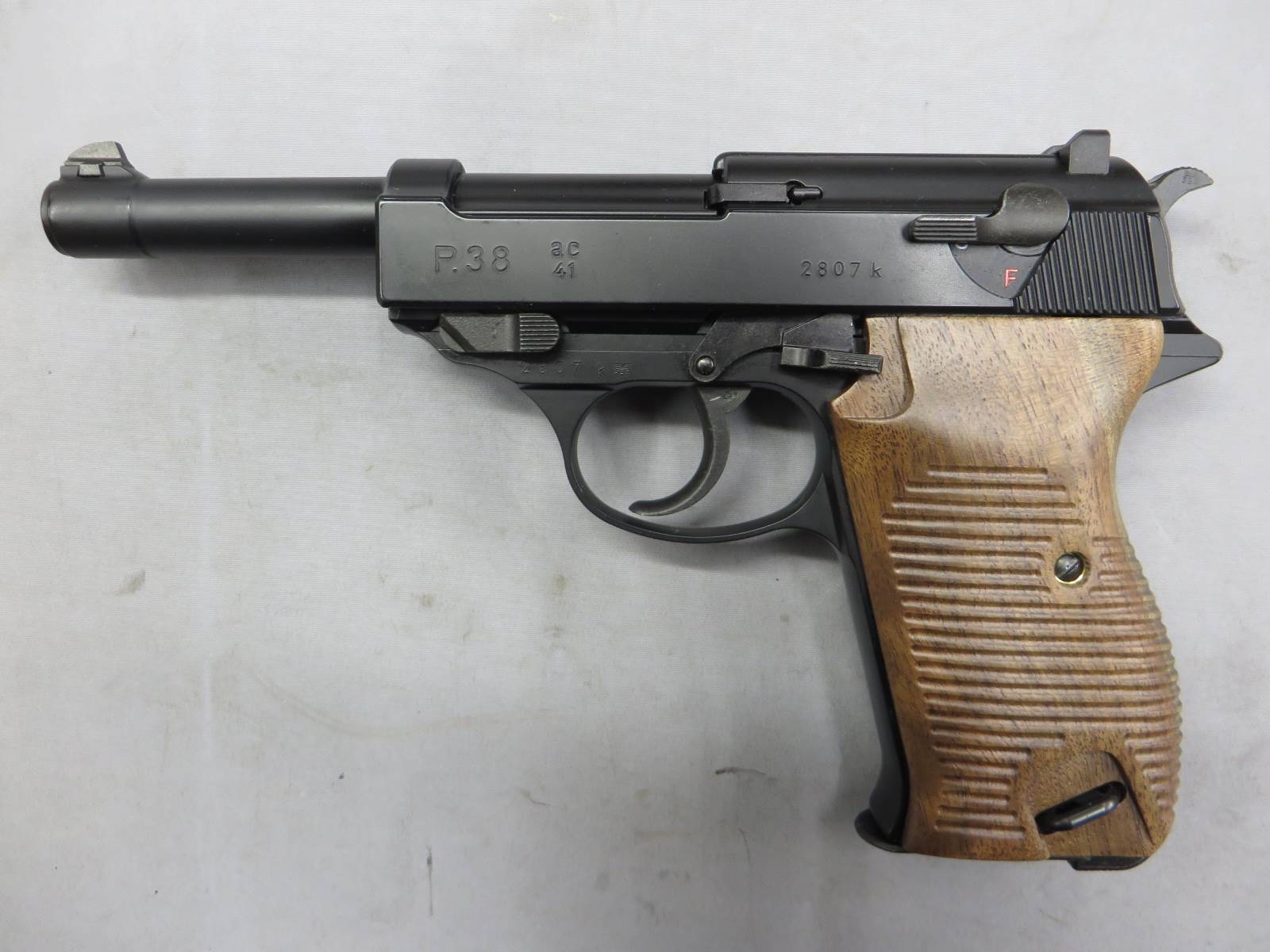 【マルゼン】ワルサーP38 ブラック・木製グリップ