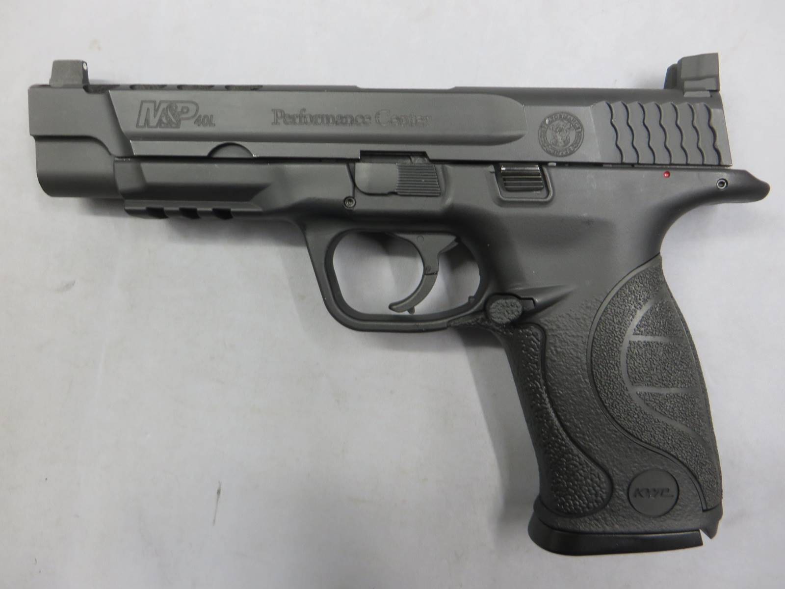 【KWC】S&W M&P40L PCポーテッド CO2 リアル刻印