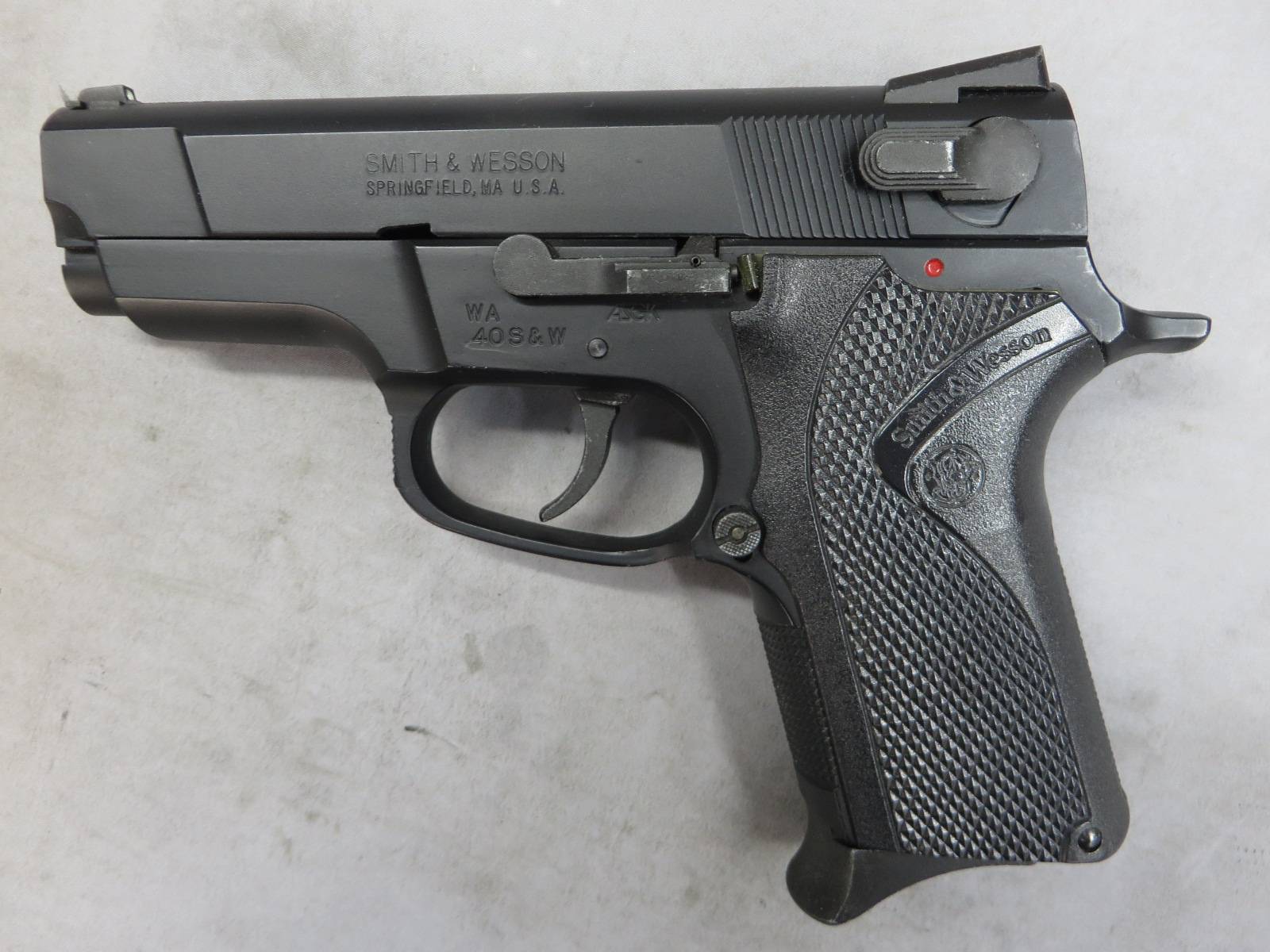【ウエスタンアームズ】S&W ショーティ40 ブラック