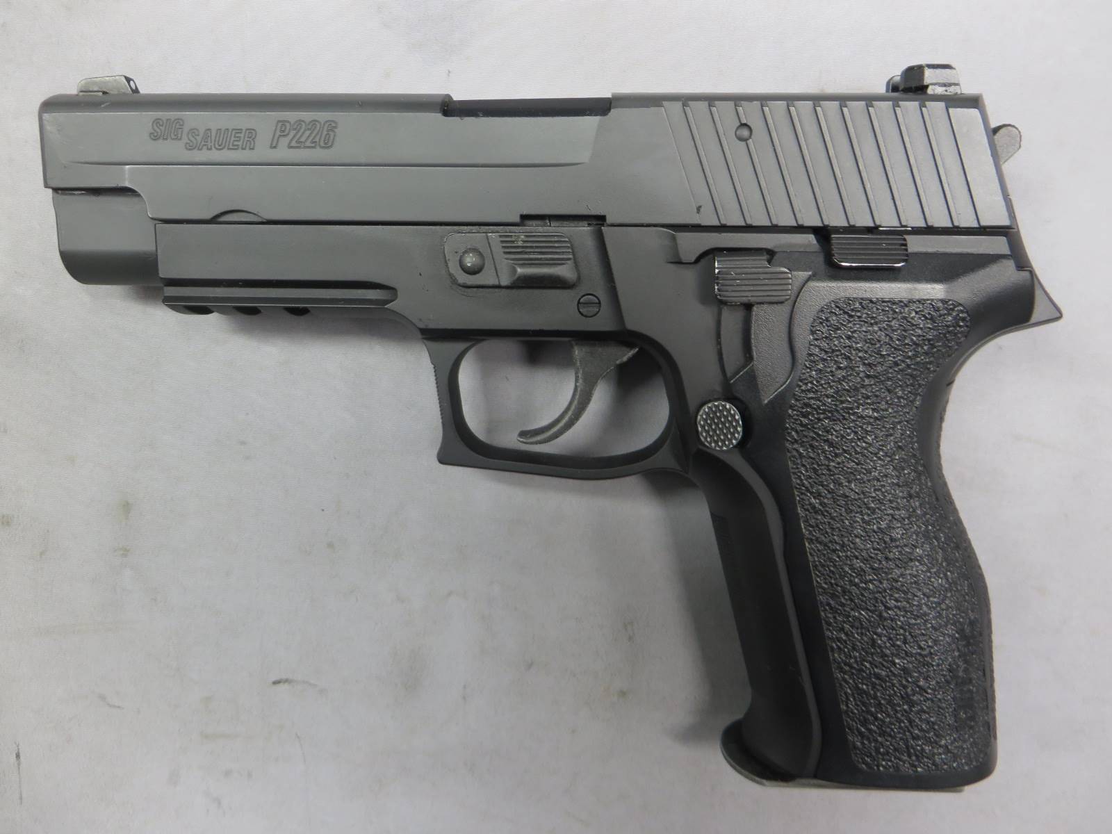 【東京マルイ】SIG SAUER P226E2