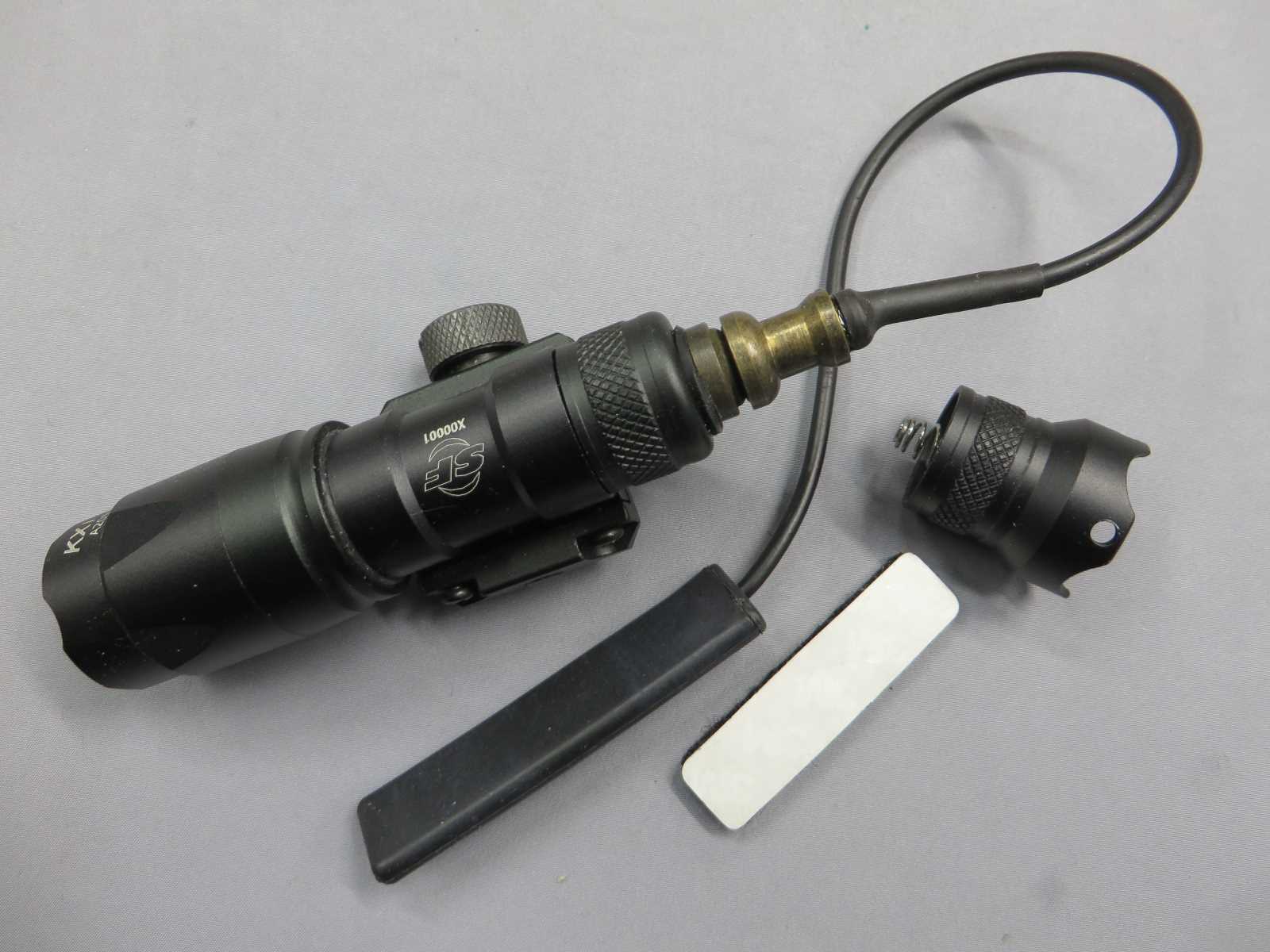 【不明】SUREFIRE レプリカ　M300タイプ タクティカルライト