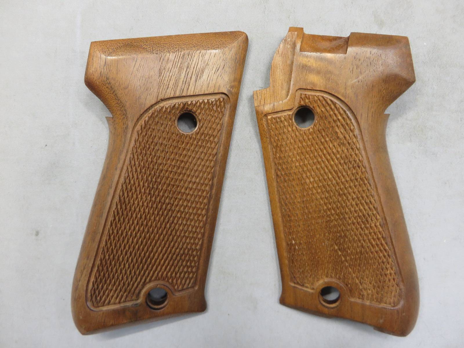 【タナカ】SIG SAUER P226 木製グリップ