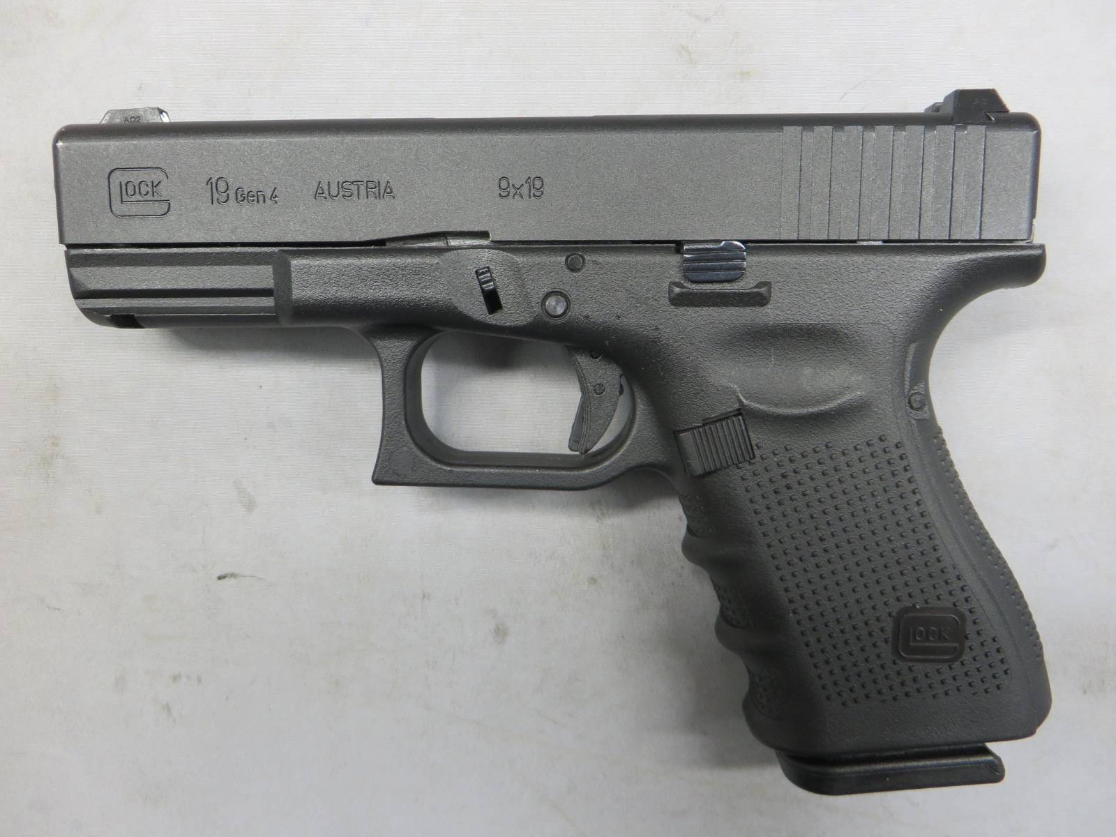 【UMAREX】グロック19 Gen.4 メタルスライド G19・Glock19