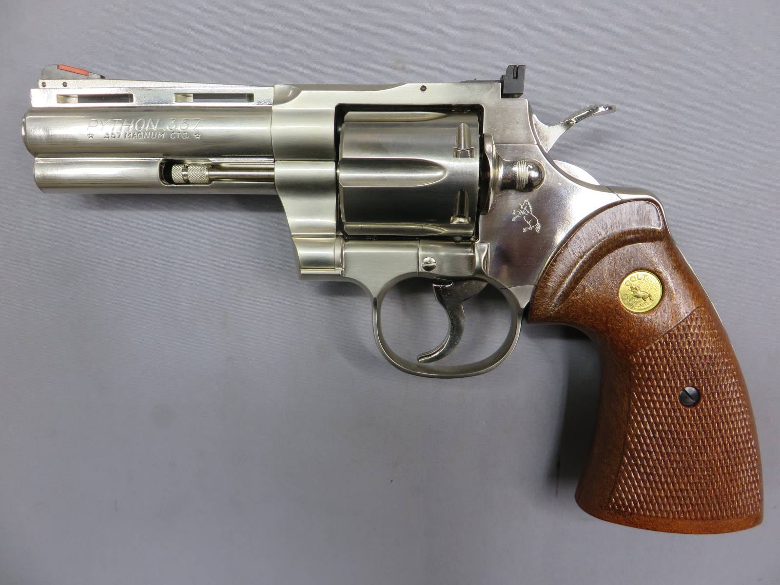【タナカ】コルトパイソン.357mag 4in ニッケルジュピターフィニッシュ