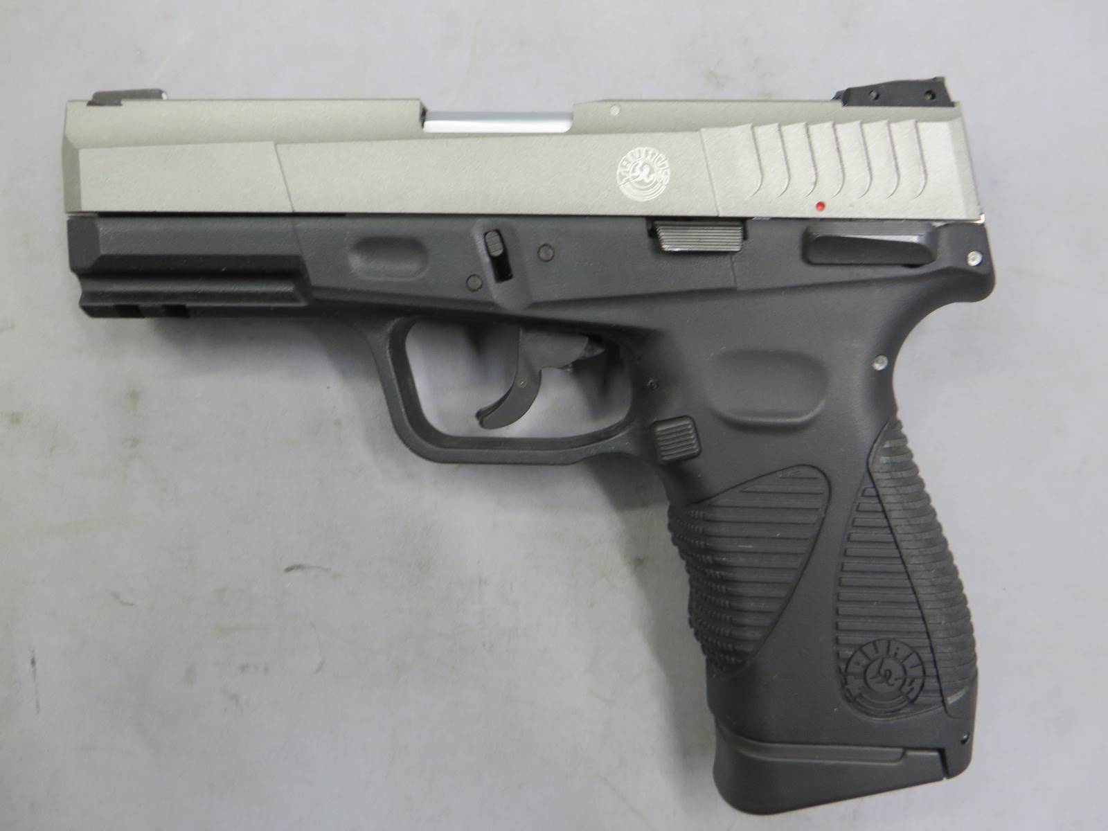【CyberGun】TAURUS・トーラスPT 24/7 メタルスライド CO2