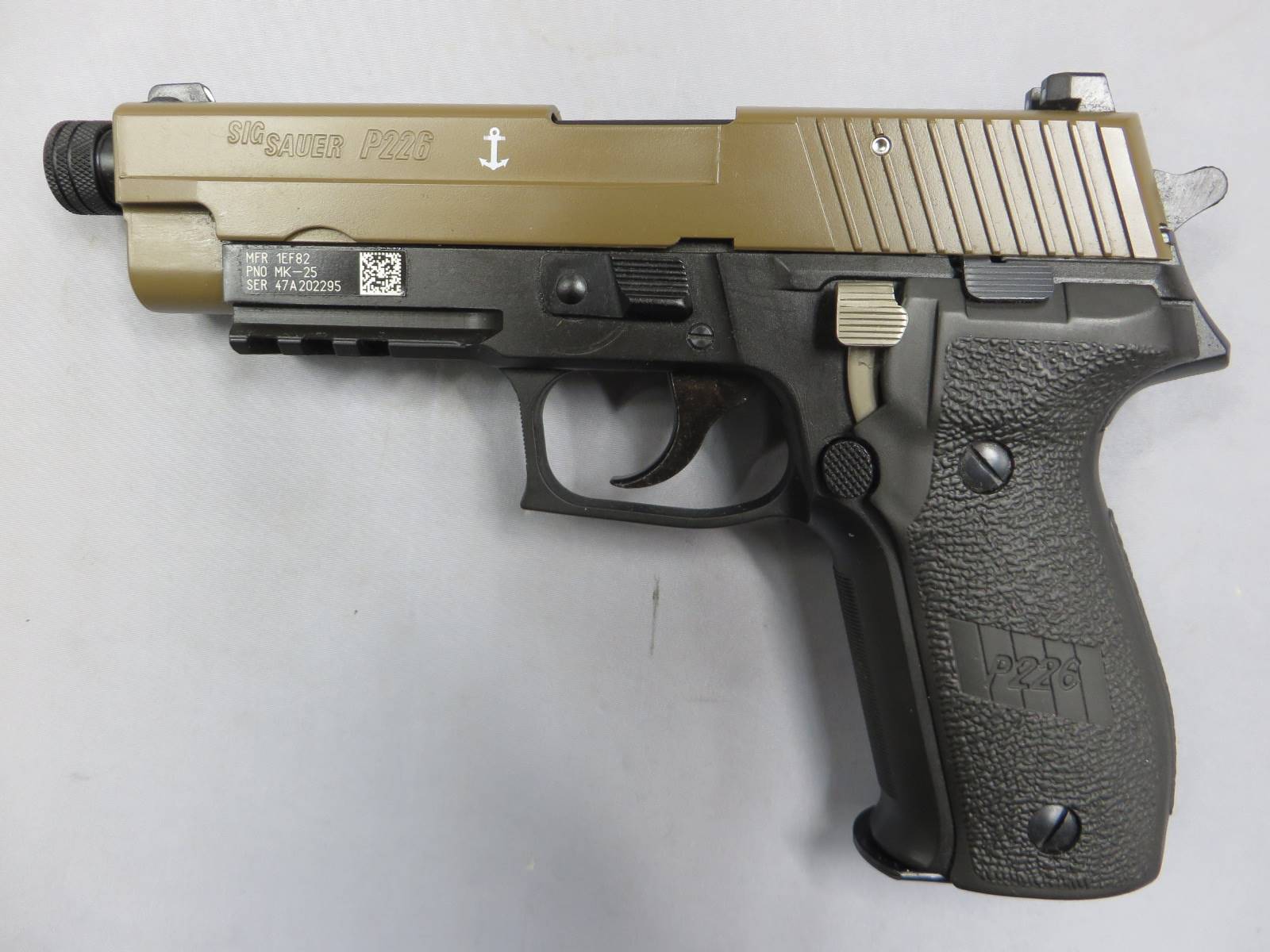 【タナカ】SIG P226 Mk25-TB Twotone EVO2 frame HW　モデルガン