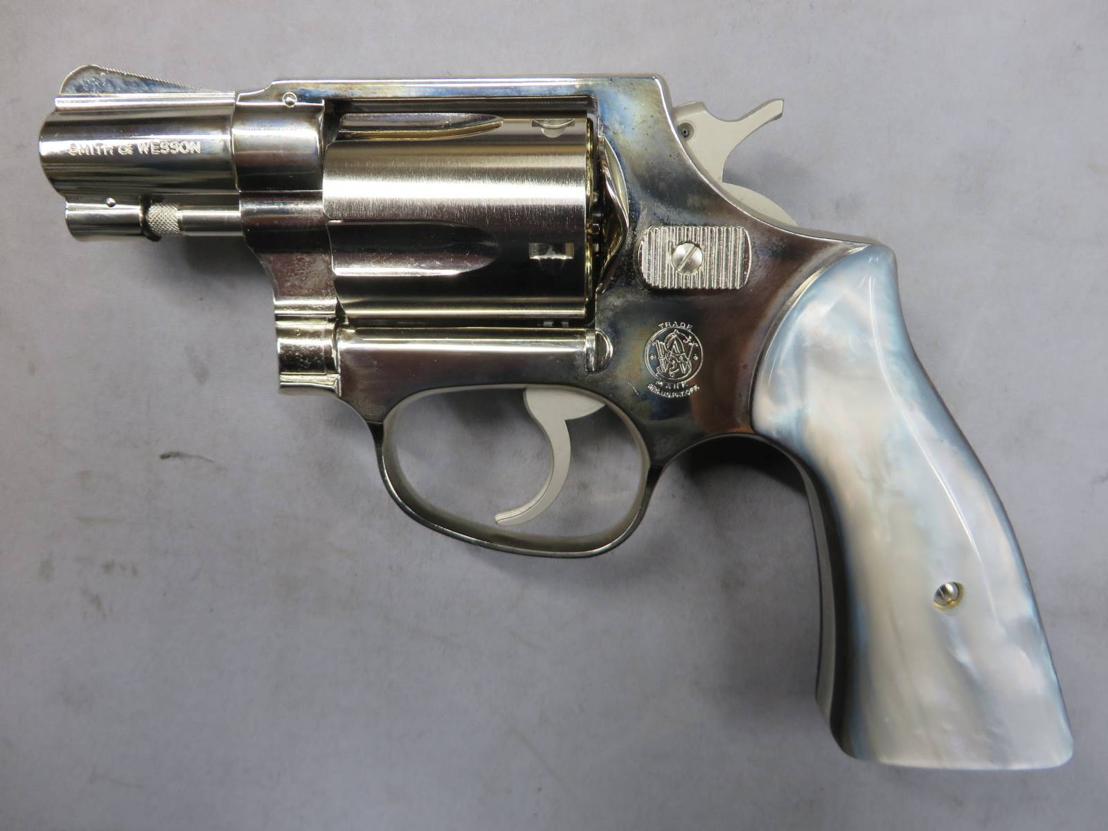 【タナカ】S&W M36 Chiefs Special 2inch スクエアバット “Travis” モデル ニッケルフィニッシュ Version.2