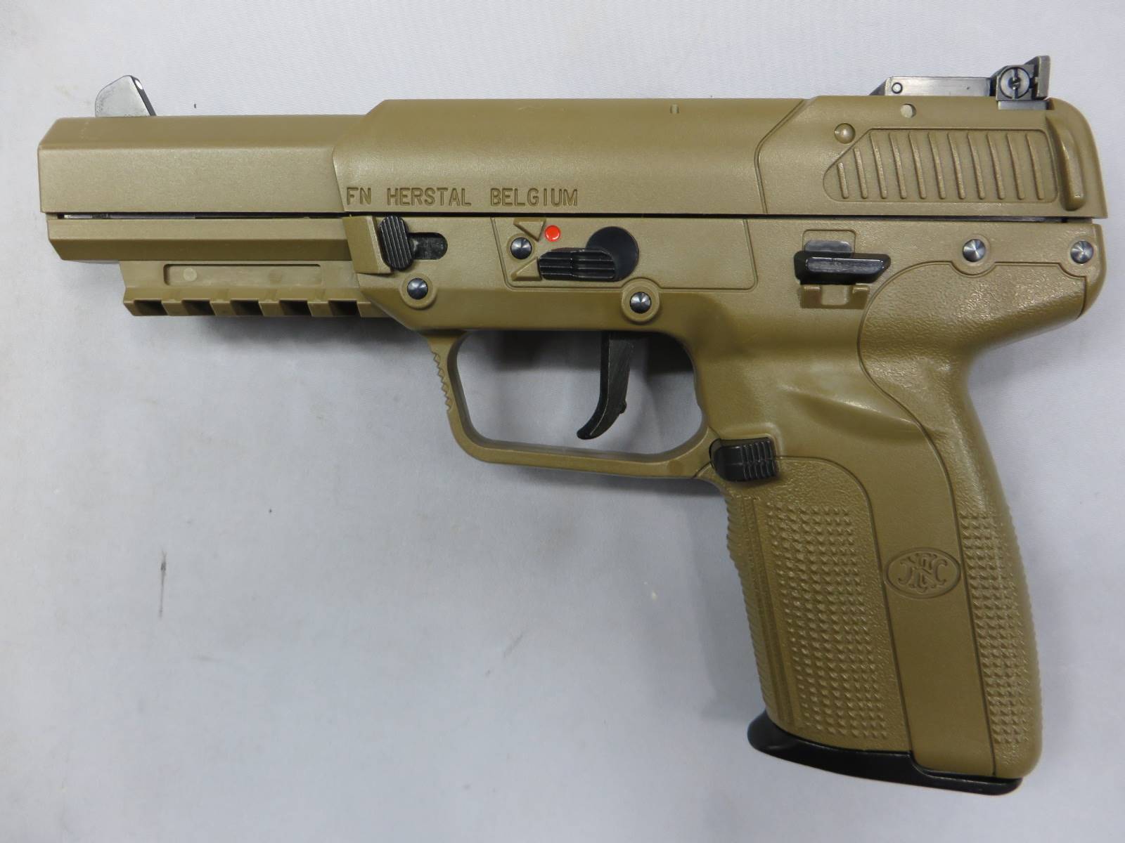 【マルシン】Five-seveN 6ｍｍBB CO2 オールFDE アルミピストン Ver.2