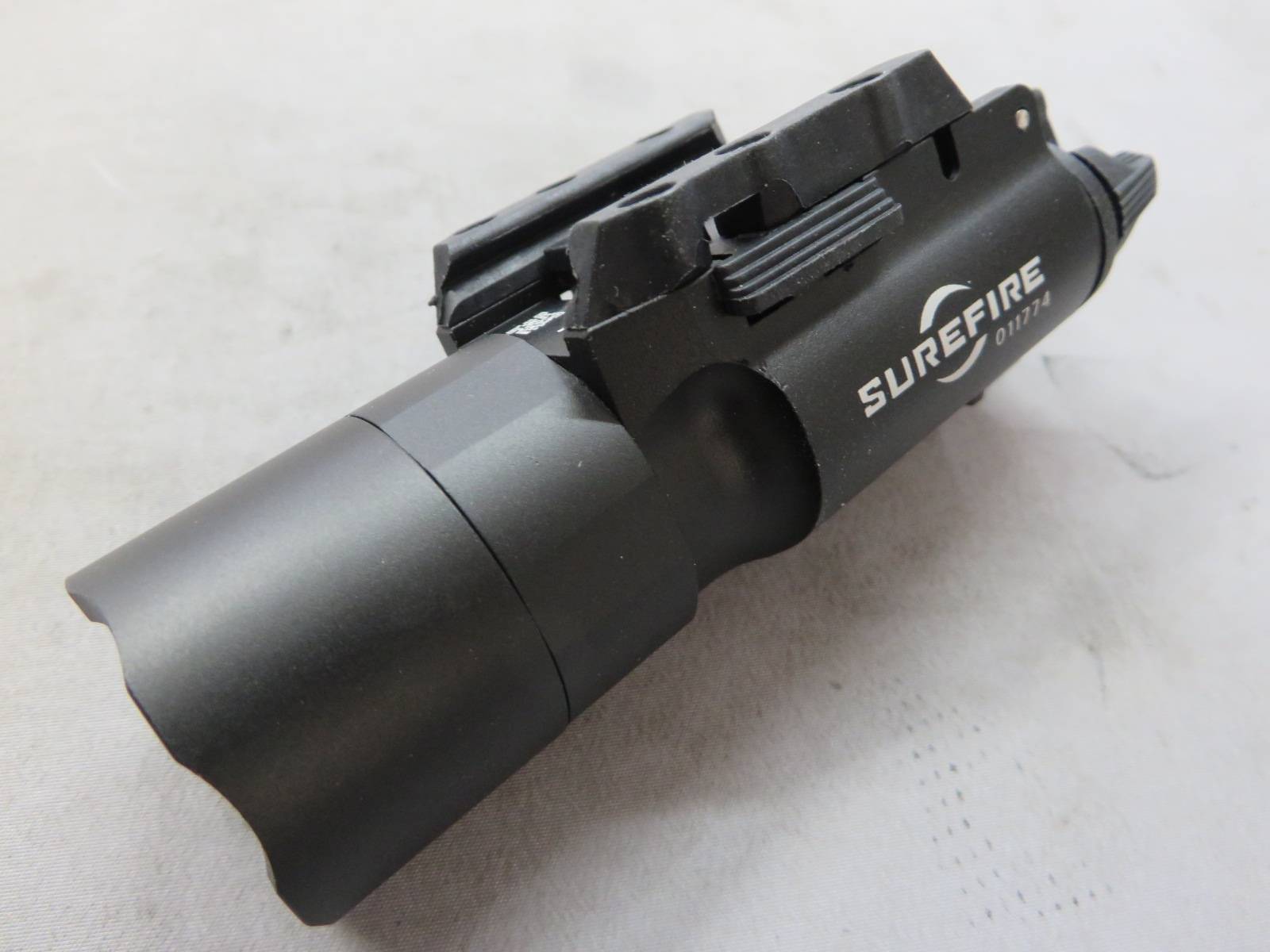 【不明】SUREFIRE レプリカ　X300 ULTRA タイプ ウエポンライト