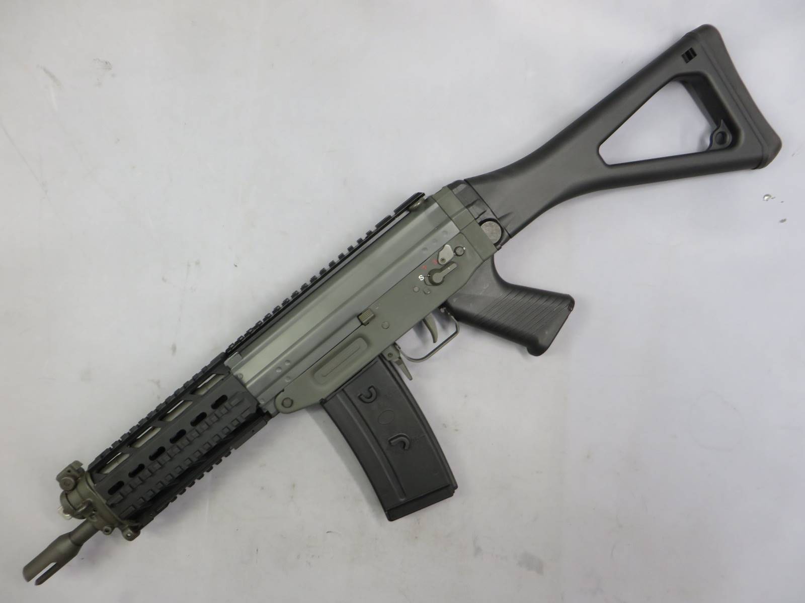 【GHK】SIG SG553 タクティカル・セラコート・バーストオミット