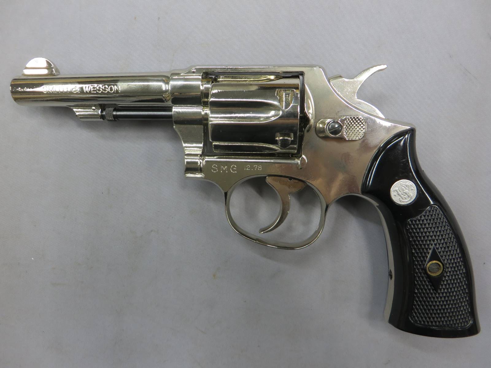 【コクサイ】 ミリタリー＆ポリス リボルバー 4in SMG・金属モデルガン