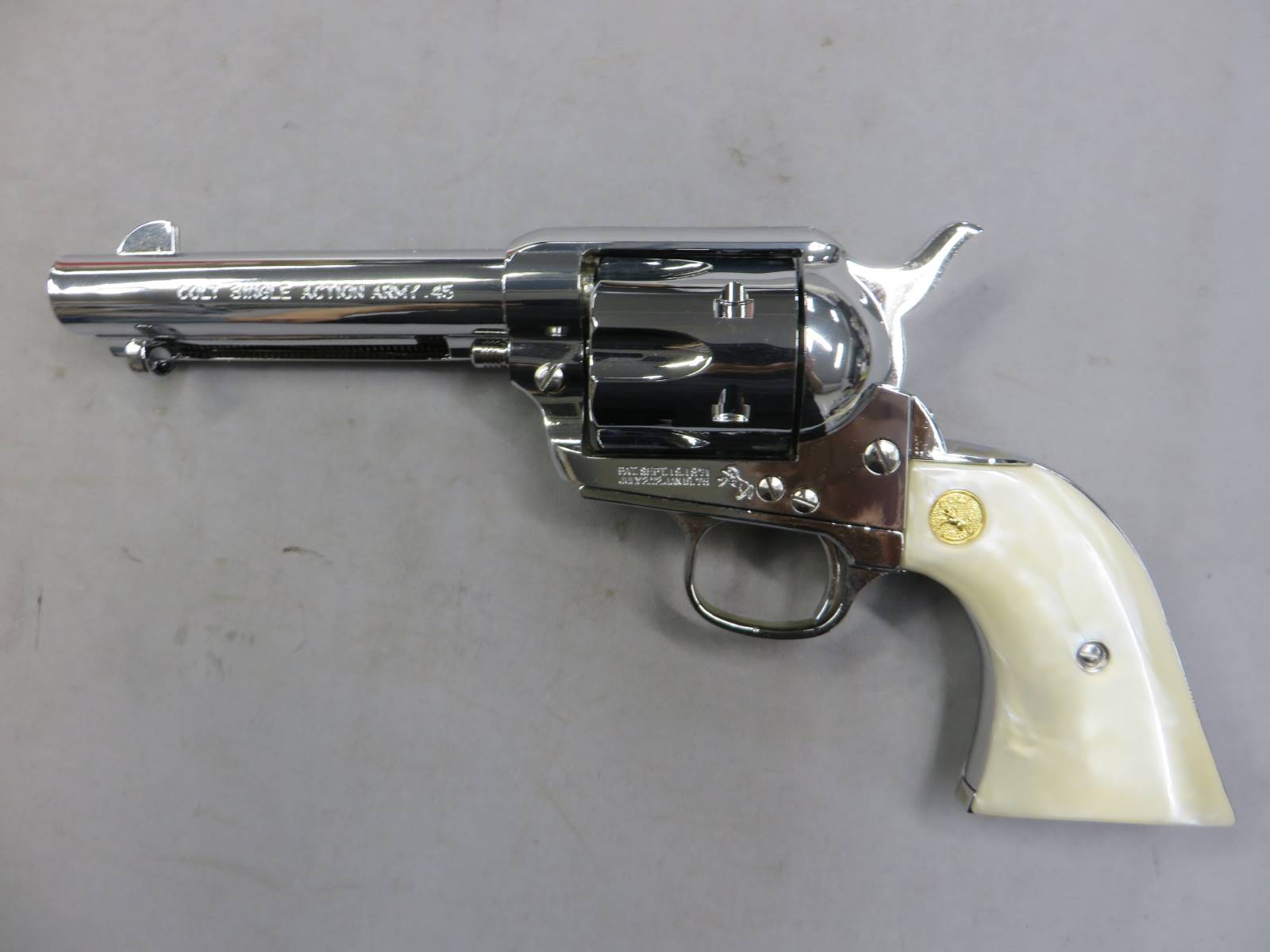 【ハートフォード】SAA.45 アーティラリー オールシルバー モデルガン