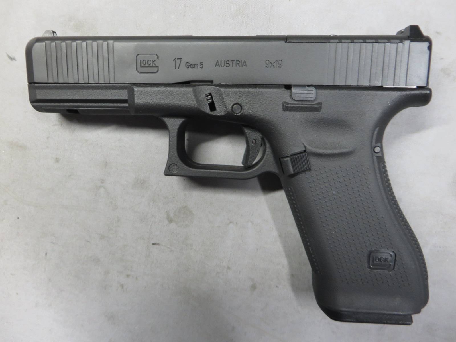 【GHK・UMAREX】グロック17 Gen.5 MOS・セラコート メタルスライド・G17 Glock17