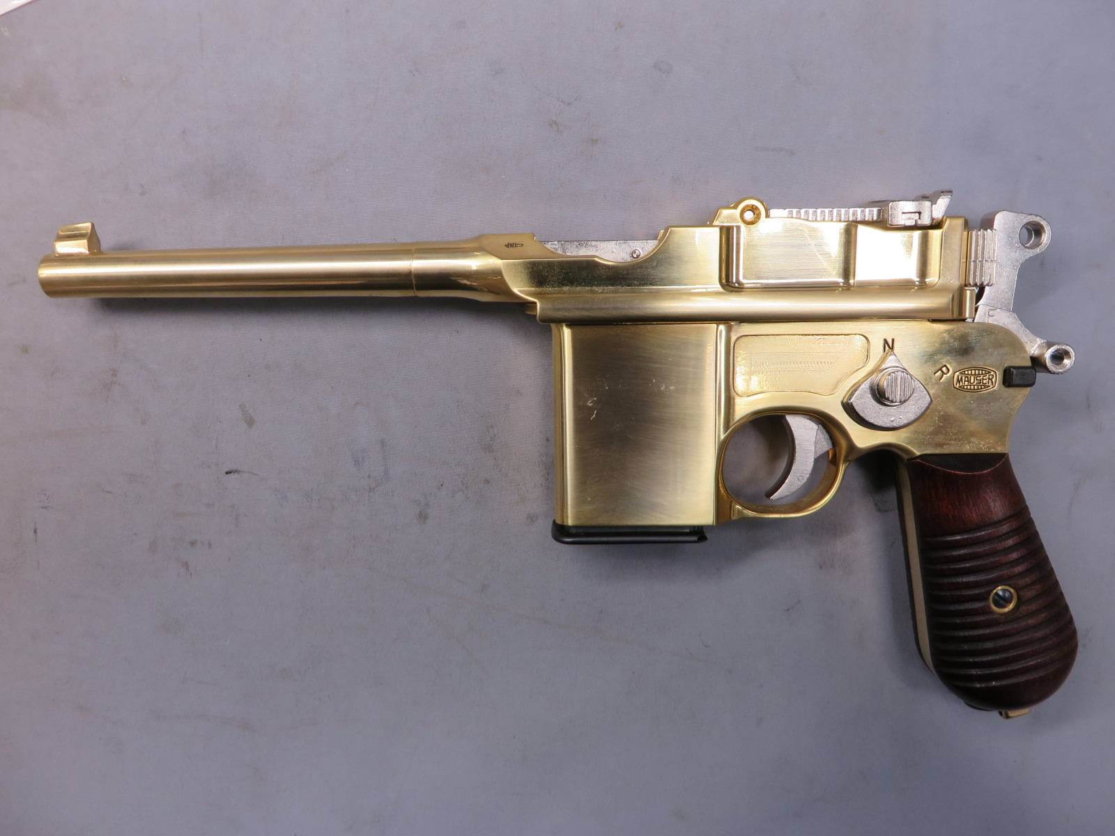 【マルシン】モーゼルM712 ノーマル刻印 木製グリップ  金属モデルガン