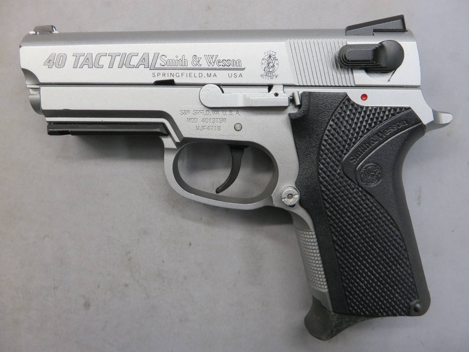 【ウエスタンアームズ】S&W M4013 TSW シルバー