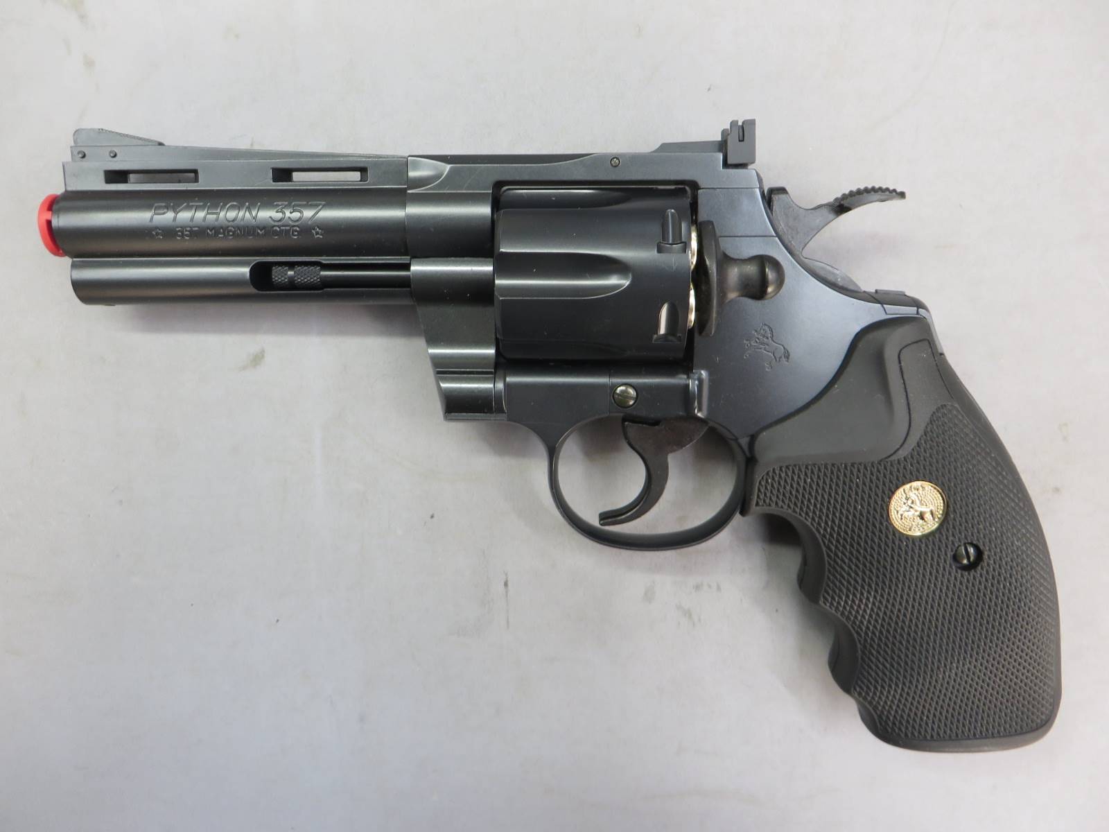 【東京マルイ】コルトパイソン.357mag 4in 24連射リボルバー