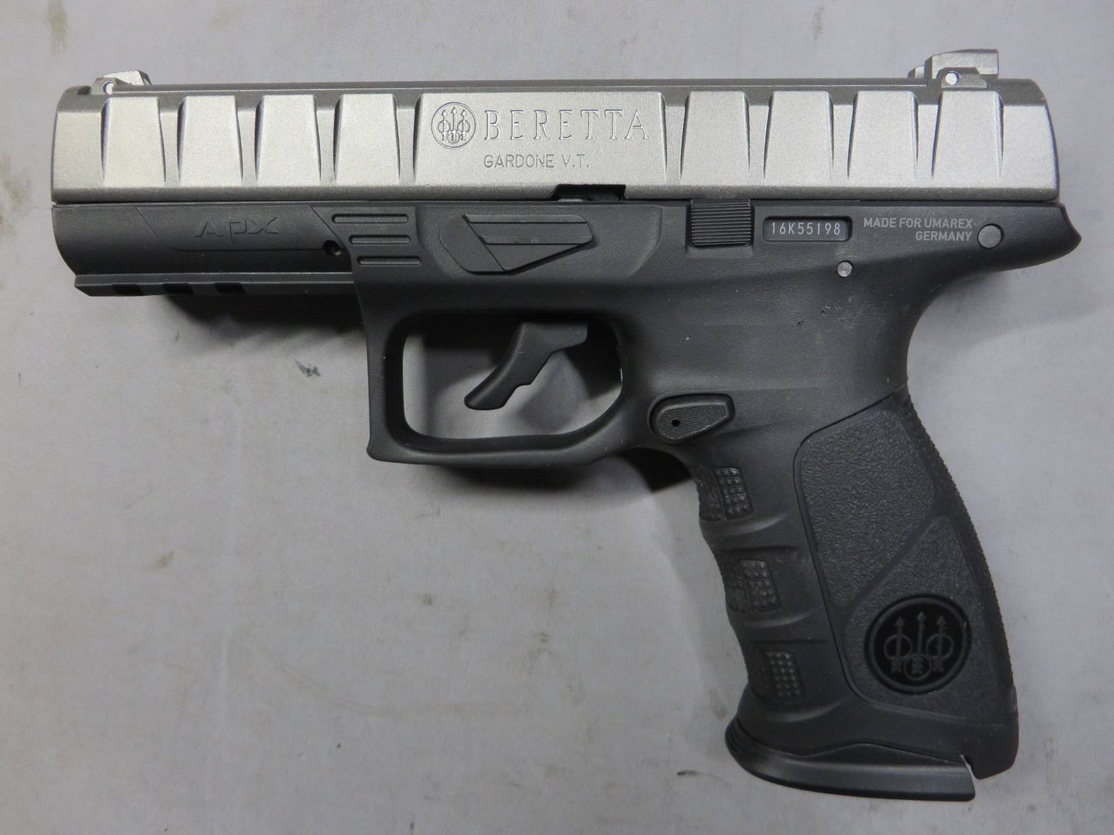 【UMAREX】ベレッタ APX メタルグレー CO2