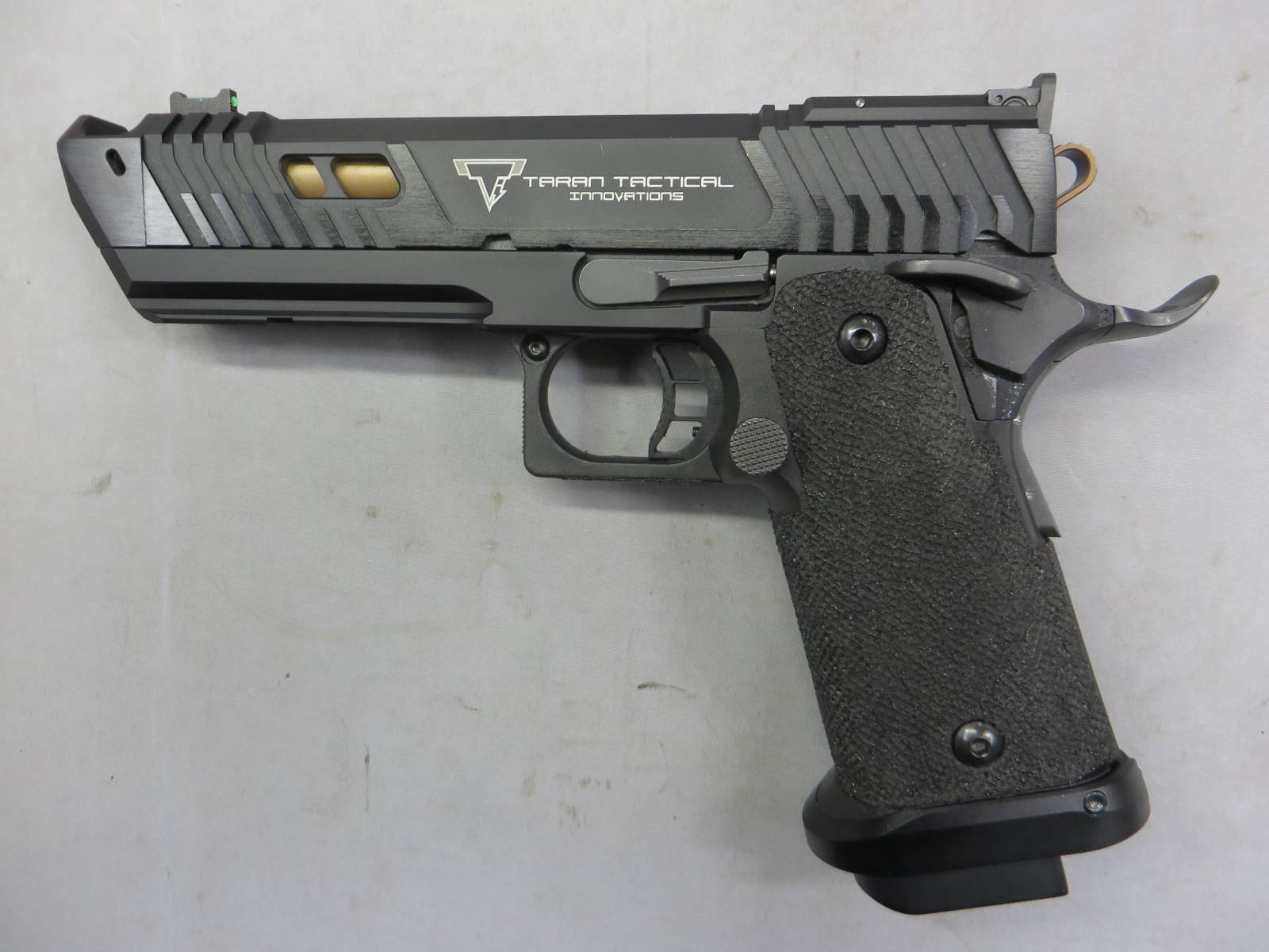 【FRP】PIT VIPER ショップ 完成品