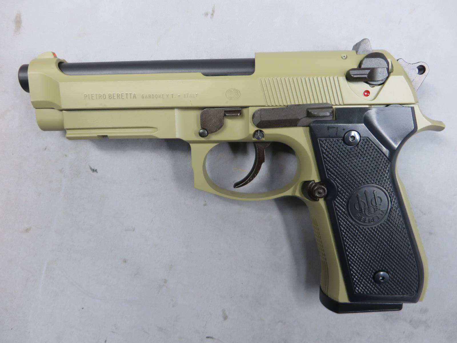 【ウエスタンアームズ】ベレッタ M9A1 DE・デザートカラー