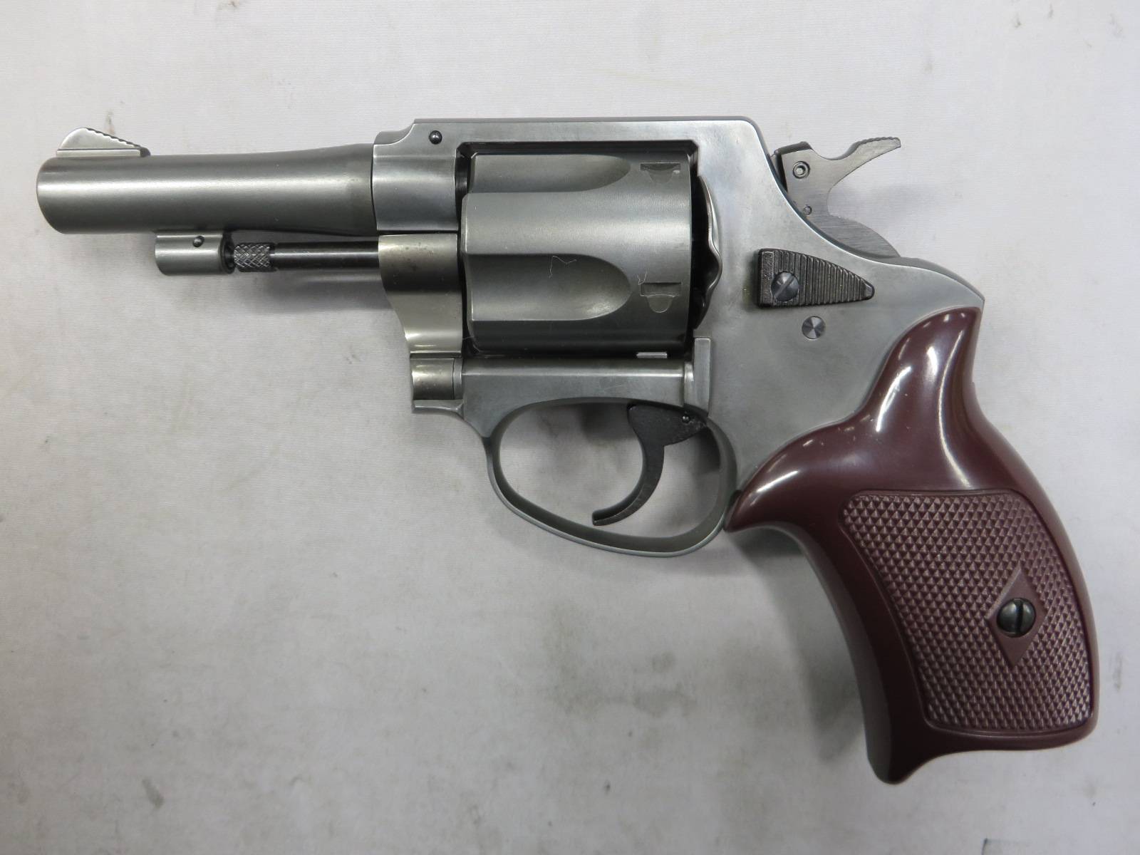 【マルシン】ポリスリボルバー 77ミリ銃身 エクセレント HW プラグリップ仕様