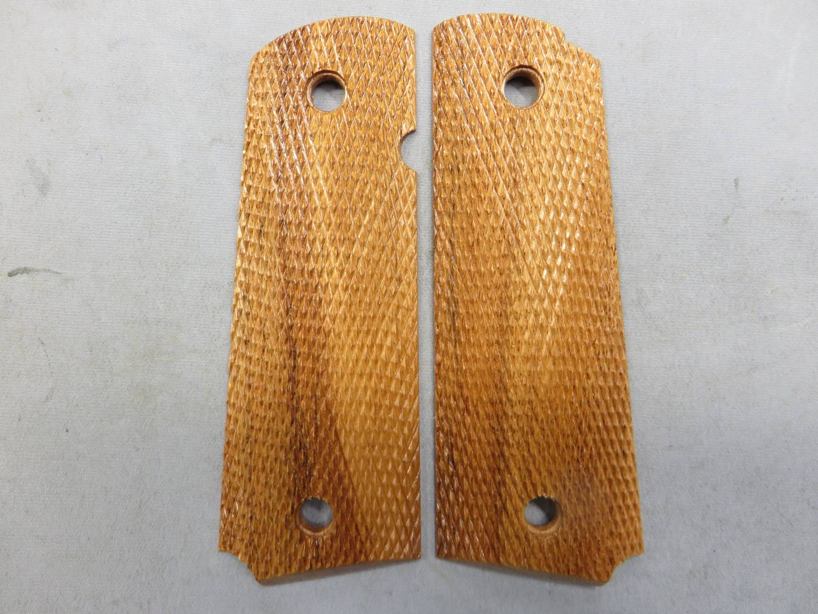 【不明】ガバメント フルチェッカー 木製グリップ