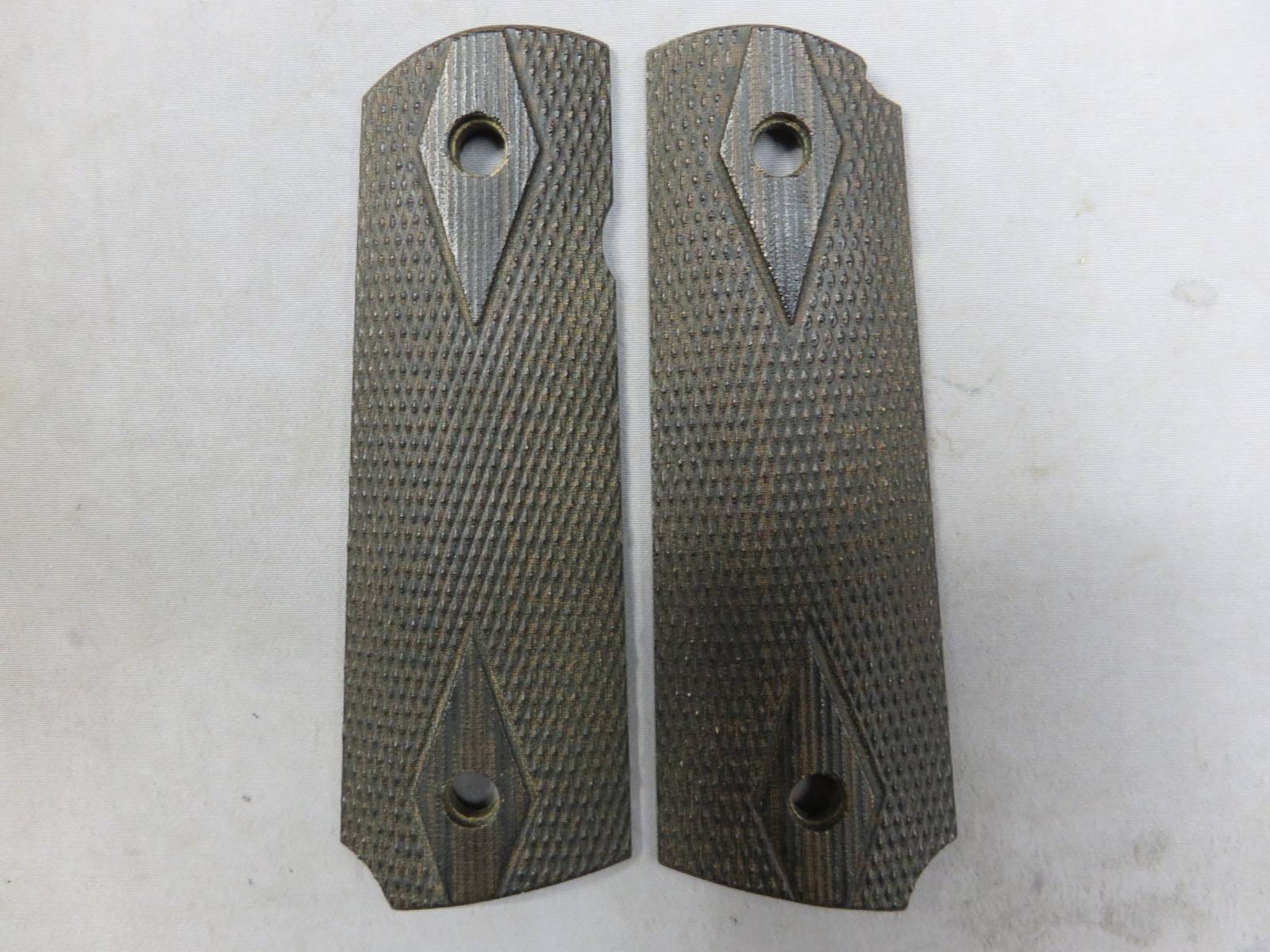 【Linville Grips】1911フルサイズ ARUBA グリーンブラック