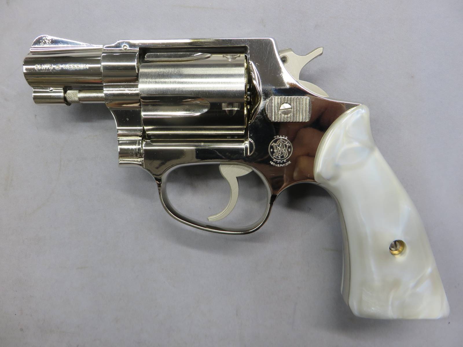 【タナカ】S&W M36 Chiefs Special 2inch スクエアバット “Travis” モデル ニッケルフィニッシュ Version.2