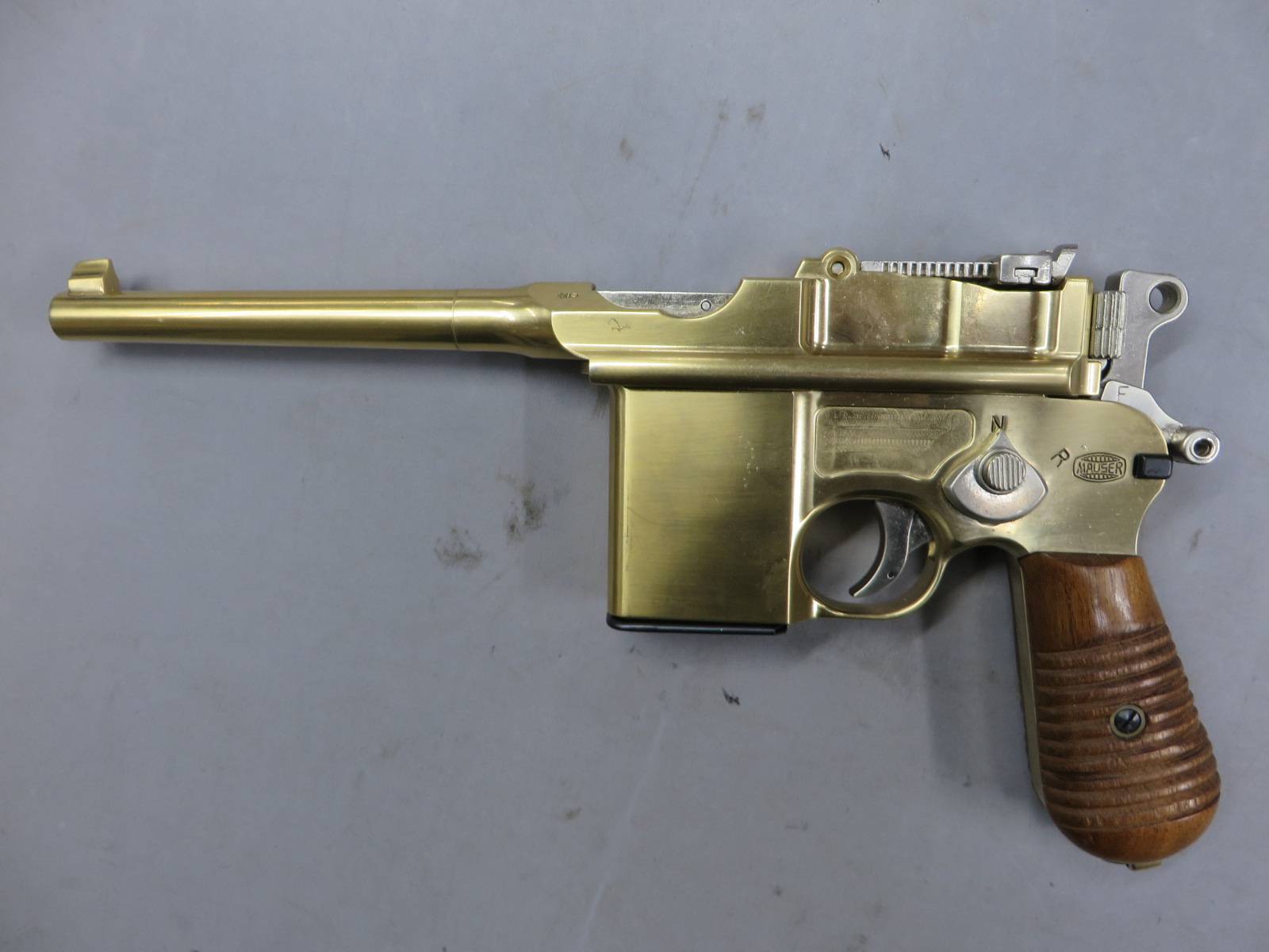 【マルシン】モーゼルM712 木製グリップ  SMG・金属モデルガン