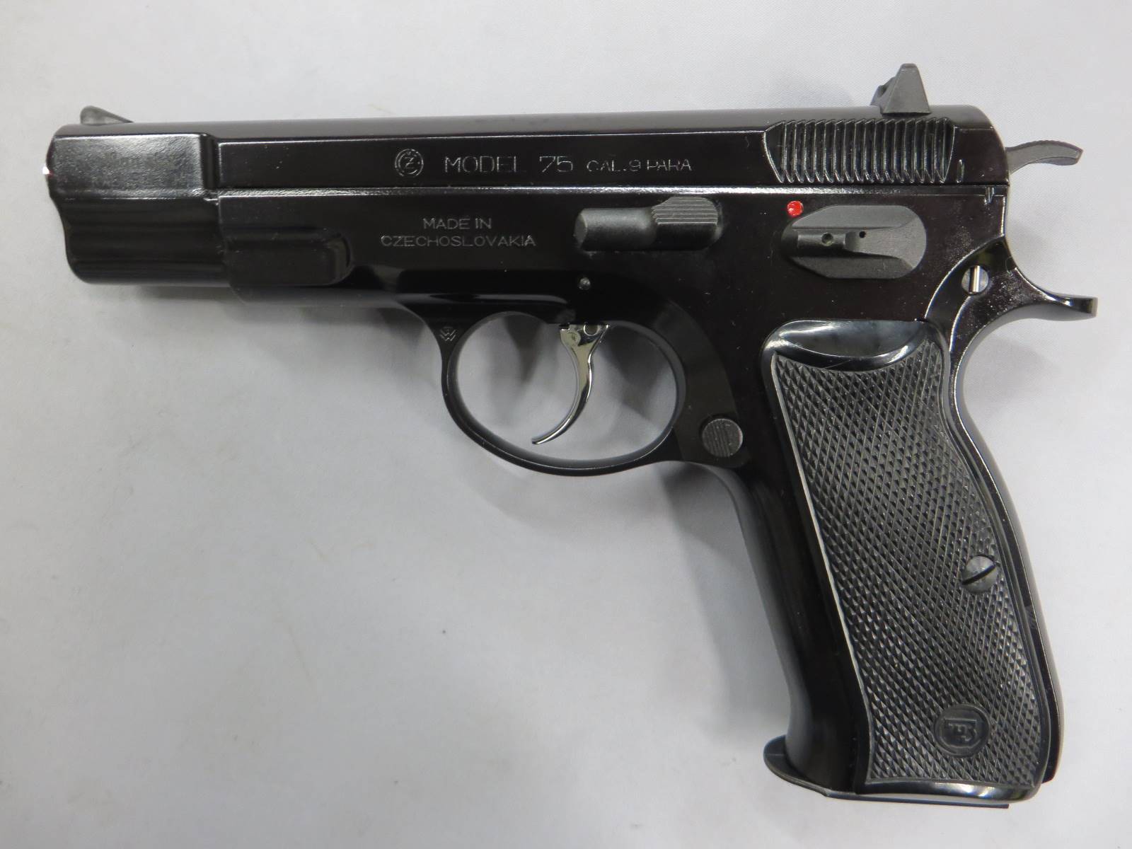 【KSC】CZ75 セカンド バウスカ・Bauska ディープブラックコーティング・グリップ
