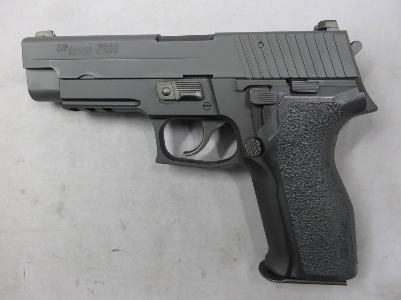 【東京マルイ】SIG SAUER P226E2