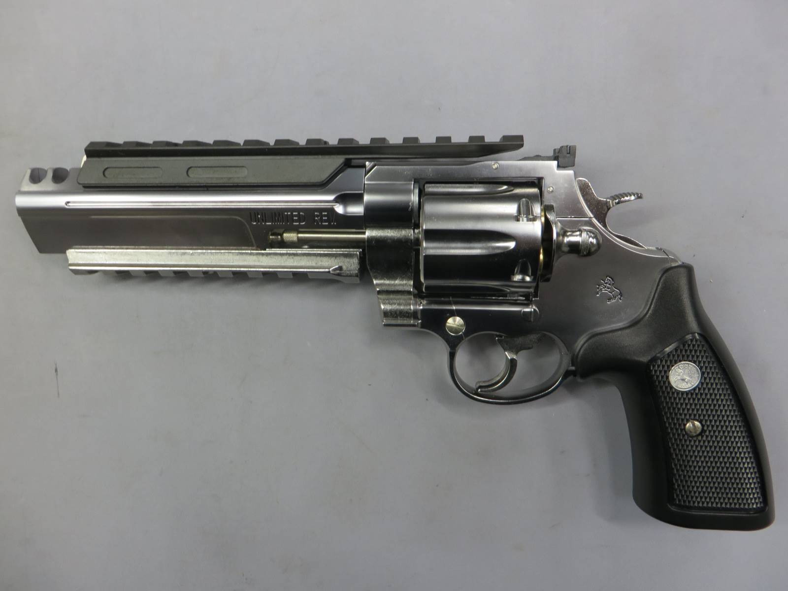 【マルシン】アンリミテッドリボルバー 8mmBB maxi8 シルバー Xカートリッジ