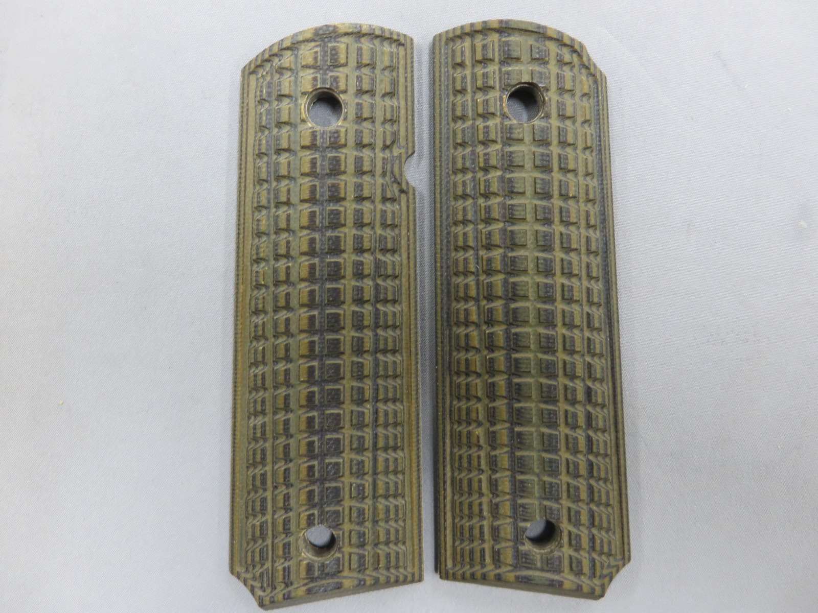 【パックマイヤー】G10タクティカル 1911 グラッパーグリップ