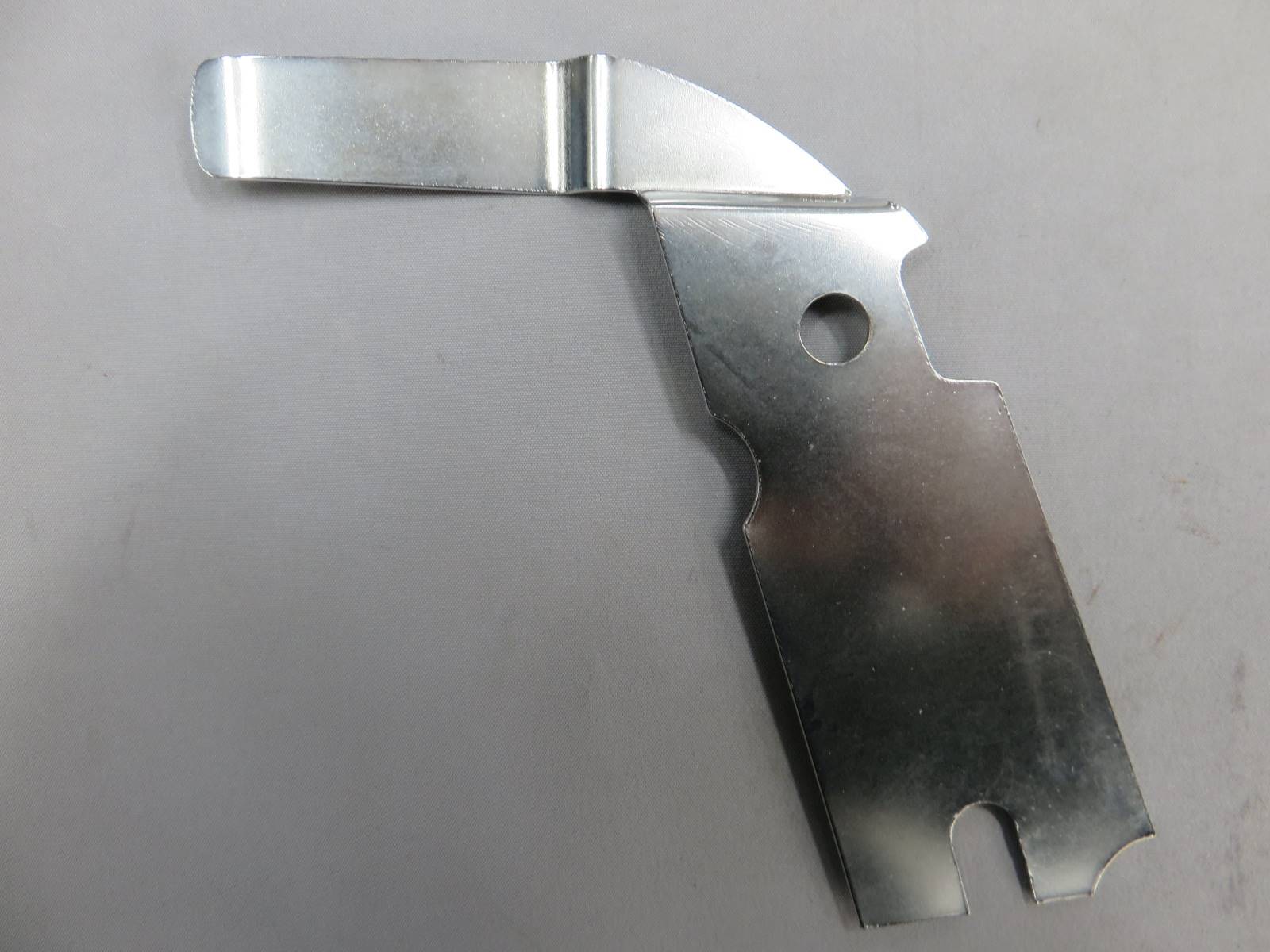 【ハートフォード】オフィサーズ用 ベルトクリップ（右・SV）