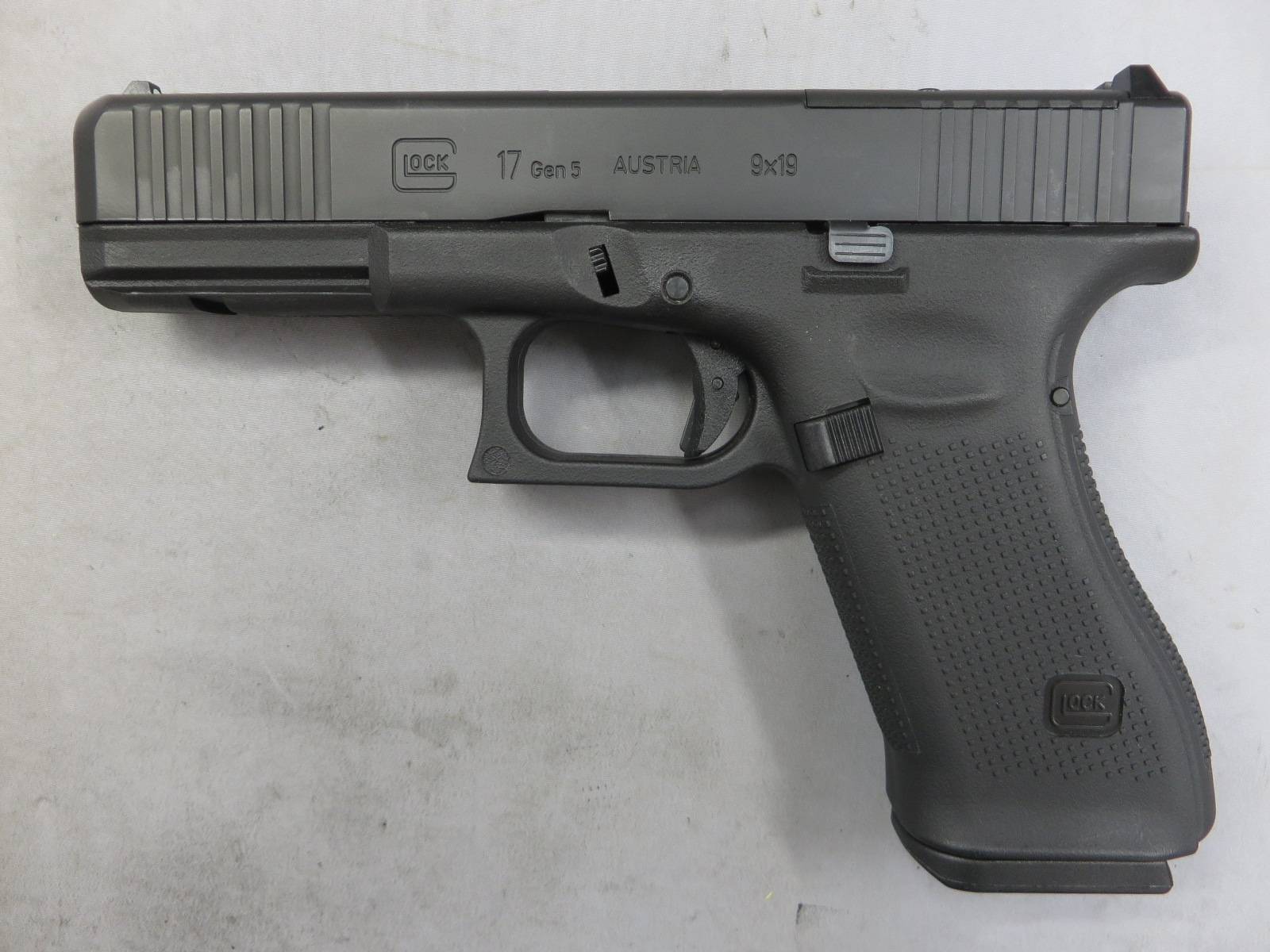 【GHK・UMAREX】グロック17 Gen.5 MOS メタルスライド・G17 Glock17