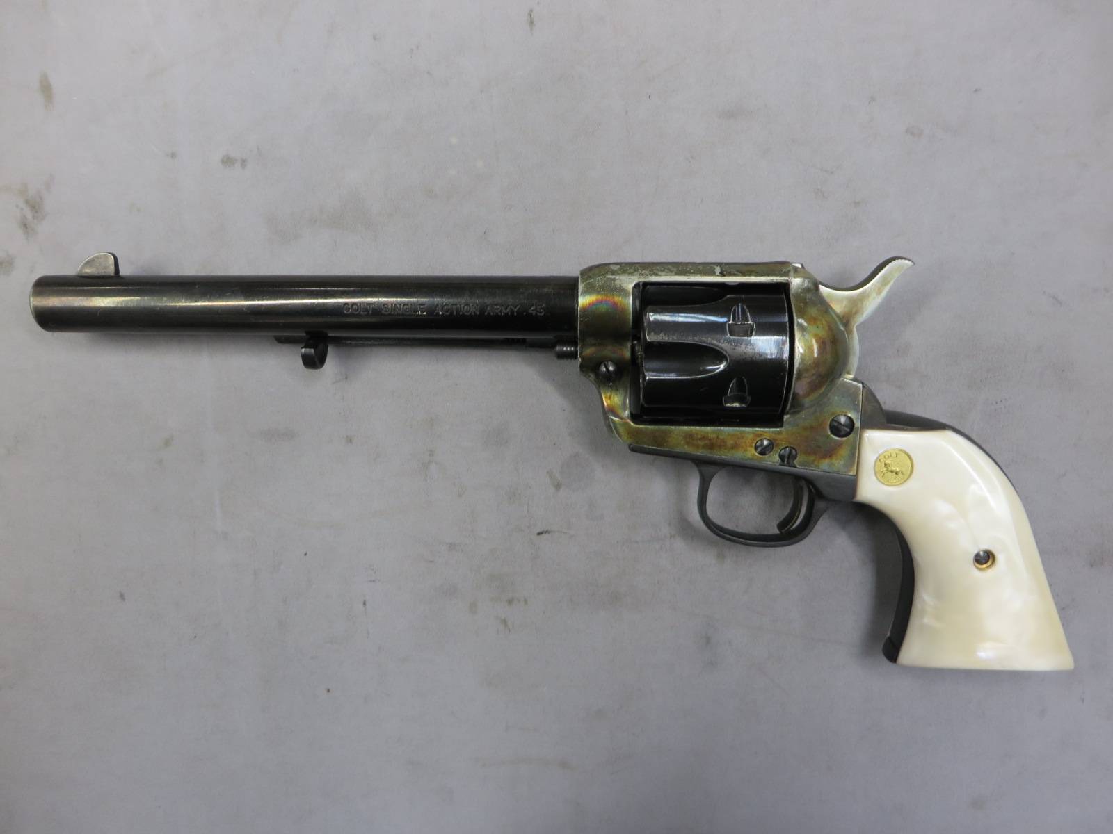 【ハートフォード】SAA.45 メッキ ケースハードン カスタム アーティラリー モデルガン