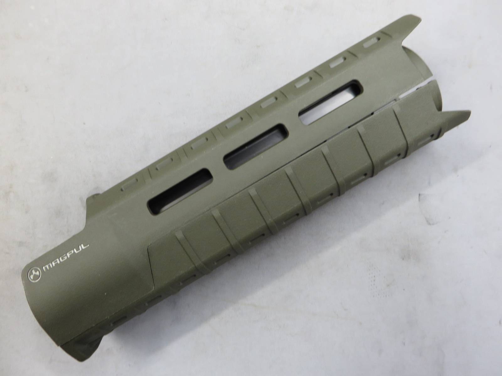 【MAGPUL】MOE SL ハンドガード ODG・AR15/M4