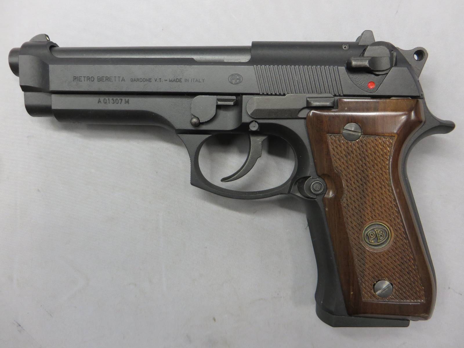 【MGC】ベレッタ M96FS HW / 木製グリップ　モデルガン