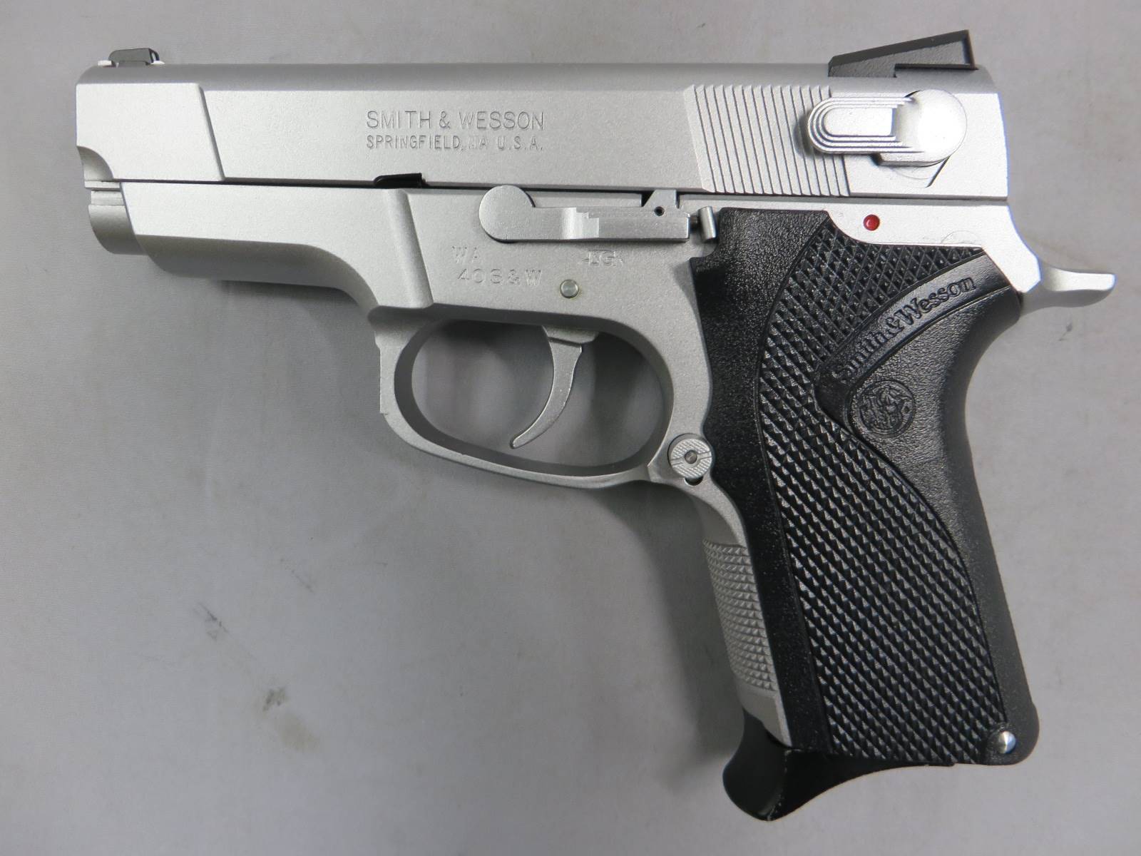 【ウエスタンアームズ】S&W ショーティ40 オールシルバー
