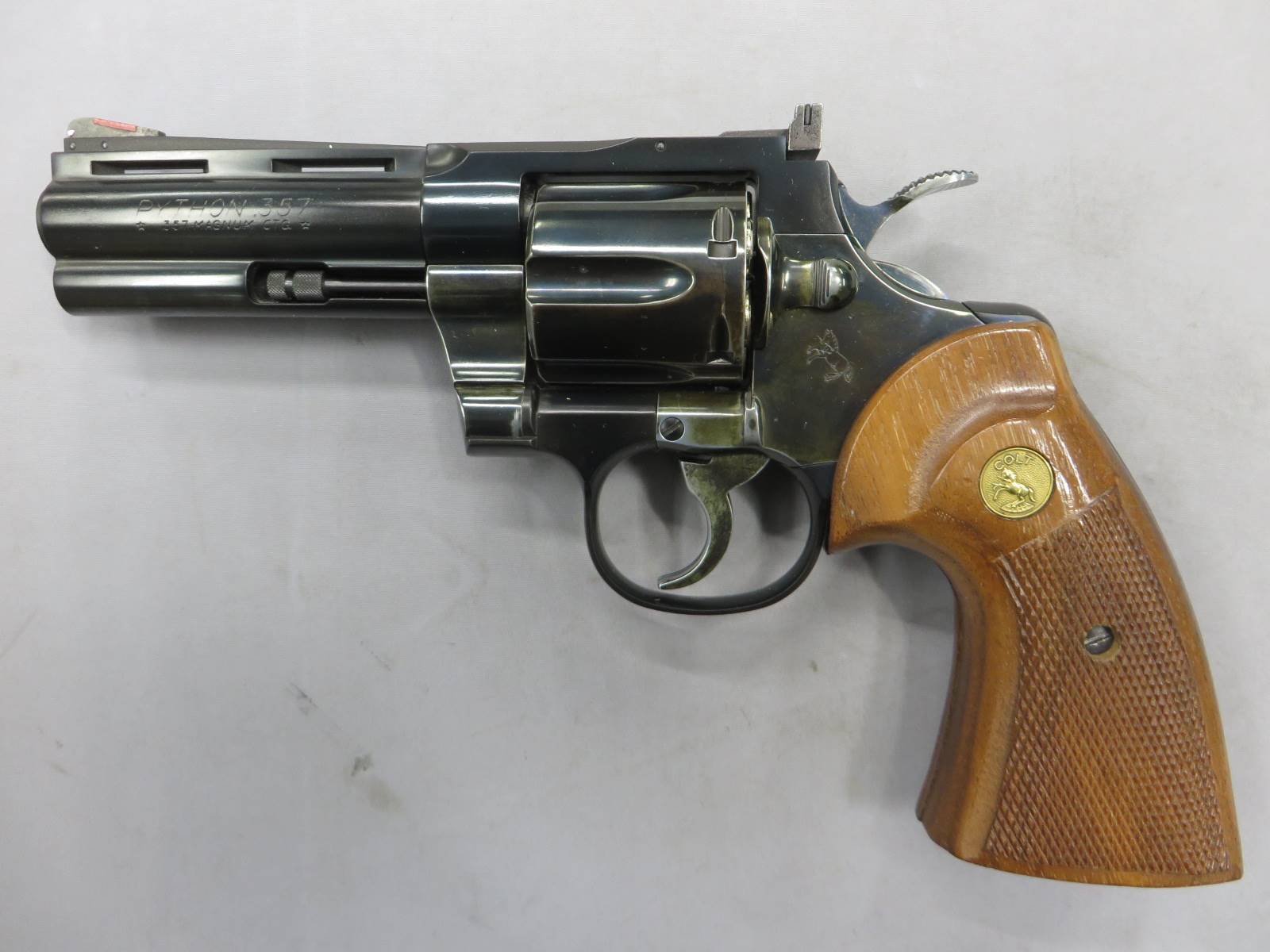 【タナカ】コルトパイソン.357mag 4in R-Mode HW / 木製グリップ・ブルーイング