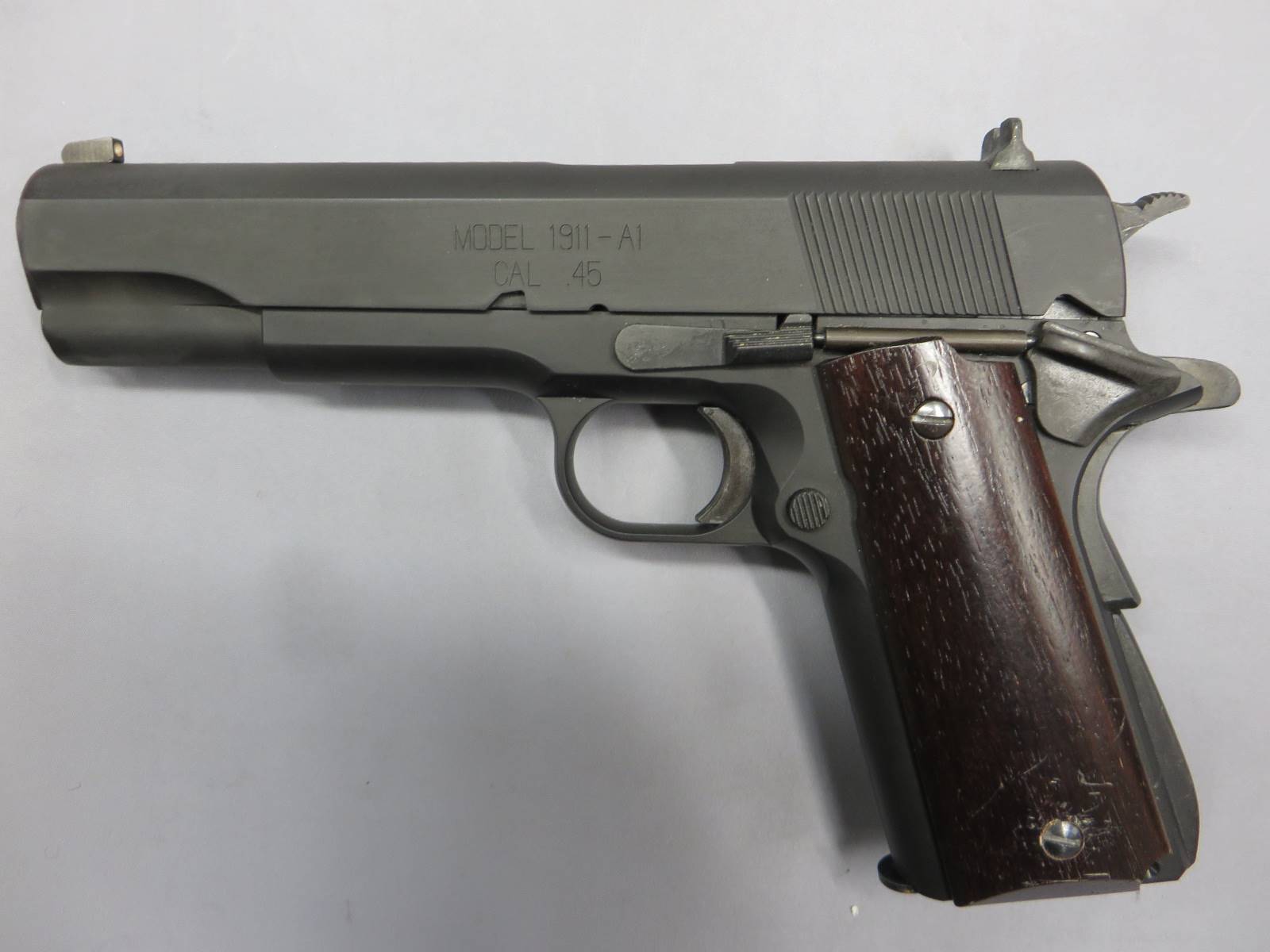 【MGC】スプリングフィールド M1911A1 Cal.45 STD / 木製グリップ モデルガン