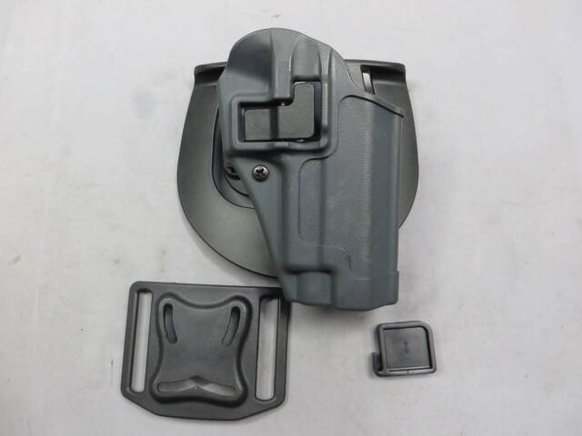 【BlackHawk】SERPA Level2 SPORTSTER ホルスター（右） ・SIG P220 P226