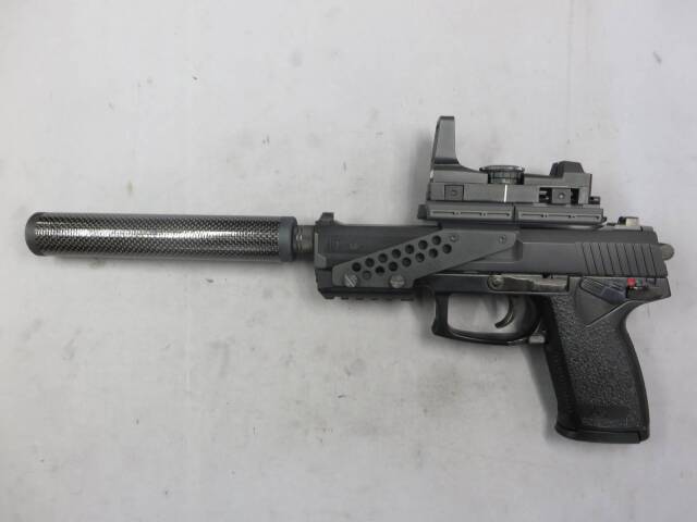 【KSC】MK23 SOCOMピストル・マウント・ダットサイト・サイレンサー